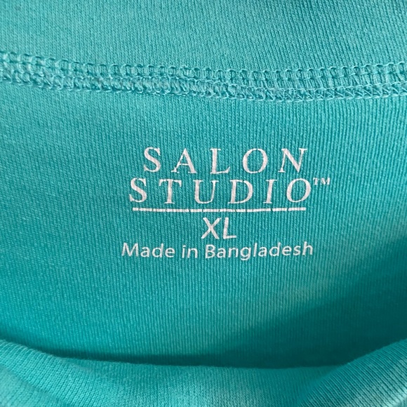 Scallop Neck Tee - Picture 3 of 3